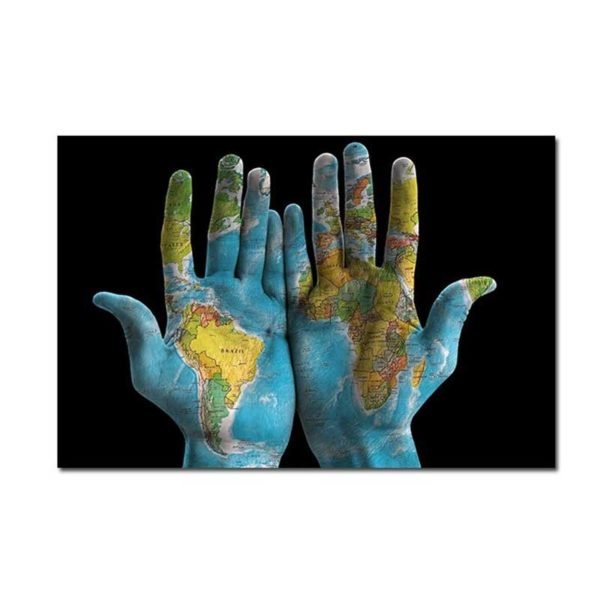 Cuadro Mano con Mapa del Mundo
